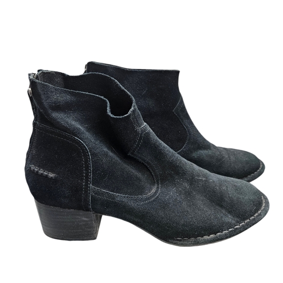 UGG Bandara black suede heeled ankle boot - Picture 1 of 5
